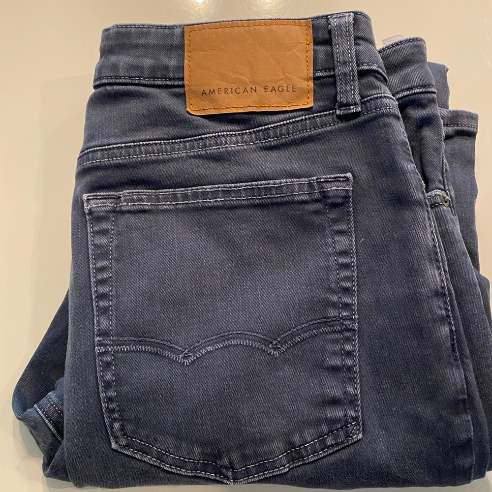 American Eagle Distressed Men’s Jeans